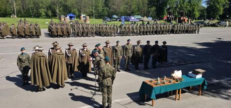 Święto 22. Karpackiego Batalionu Piechoty Górskiej w Kłodzku.